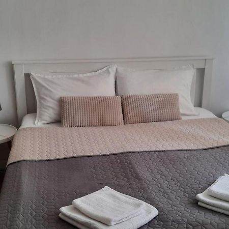 Lyra Apartment Sfântu-Gheorghe Eksteriør billede
