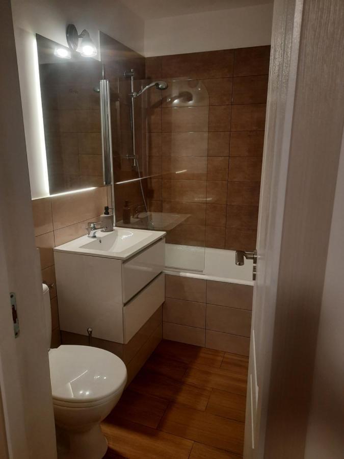 Lyra Apartment Sfântu-Gheorghe Eksteriør billede